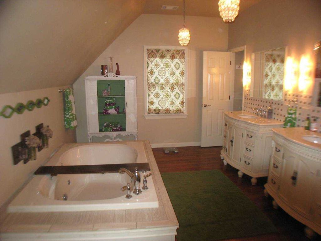 Master Bath2