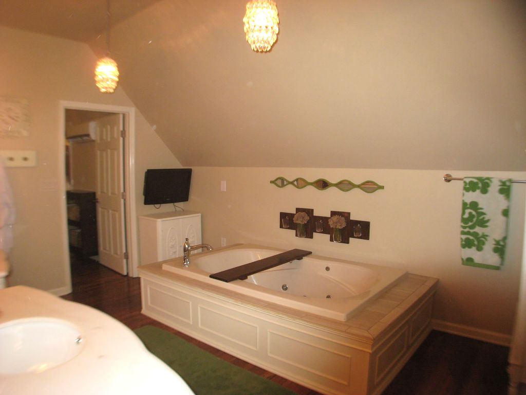 Master Bath3